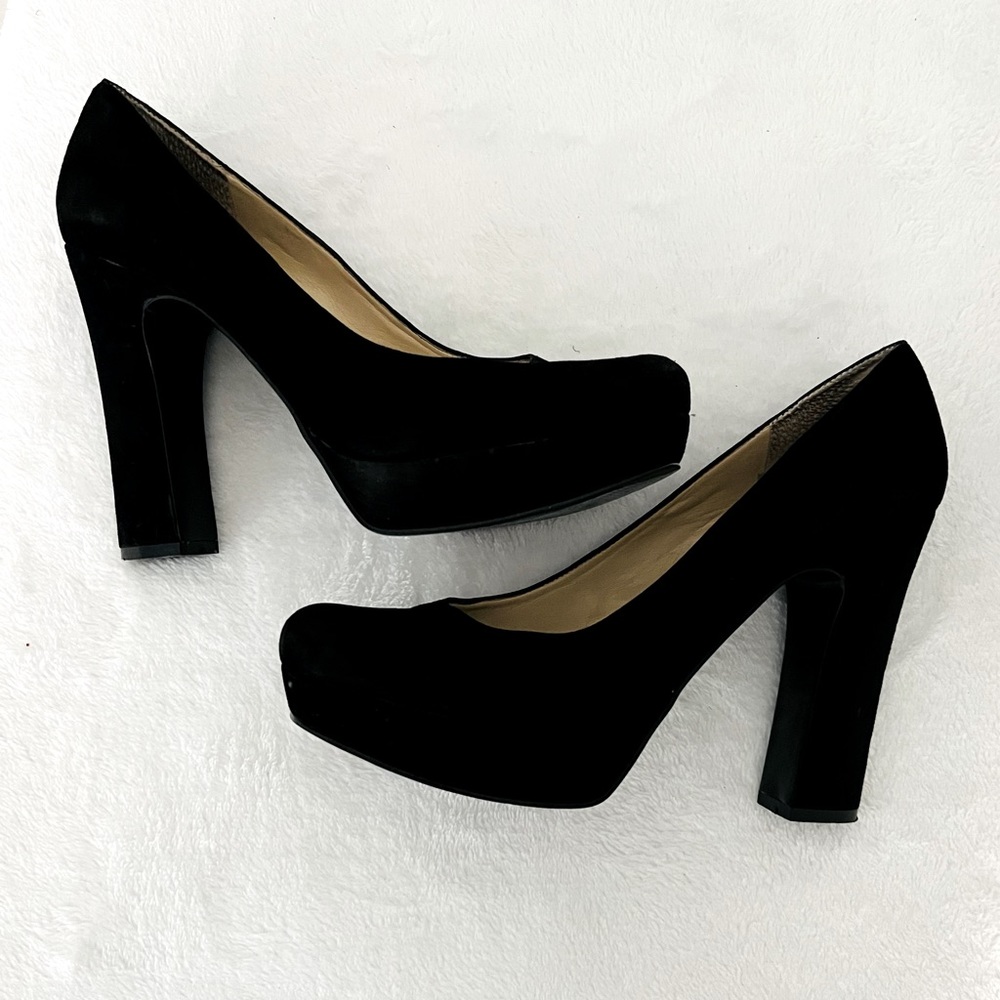 Black suede platform pumps - Picture 2 of 6